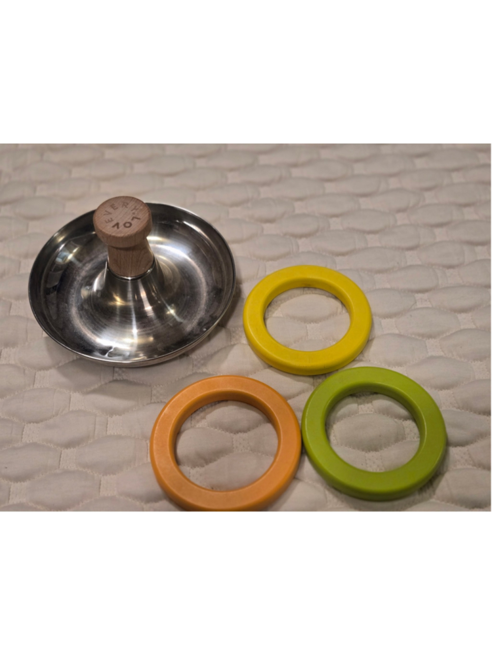 Lovevery Baby Learning Toy Rings and Metal Base One Size Multi-color extras